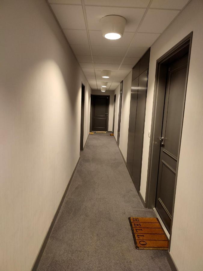 T2 En Centre Ville Avec Place De Parking Privative เลอม็องส์ ภายนอก รูปภาพ